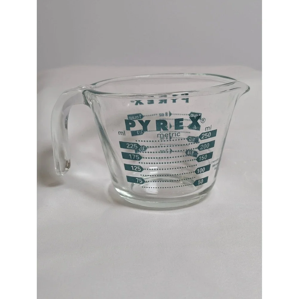 VTG Pyrex 1 Cup 8oz 250ml Glass Measuring Cup Green/Blue Lettering USA Corning